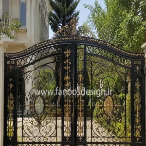 درب حیاط فلزی کلاسیک - کد 30190