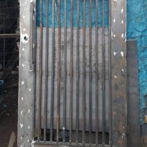 درب پارکینگ جنوبی ابعاد 220*150 کد 40029